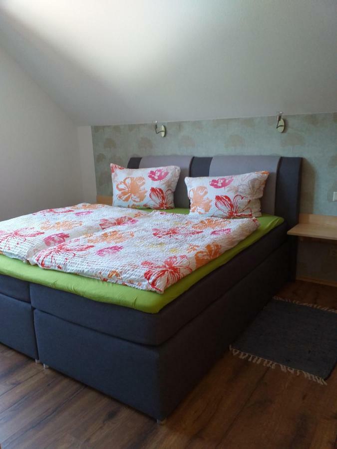 Ferienwohnung Csilla Unterweid ภายนอก รูปภาพ